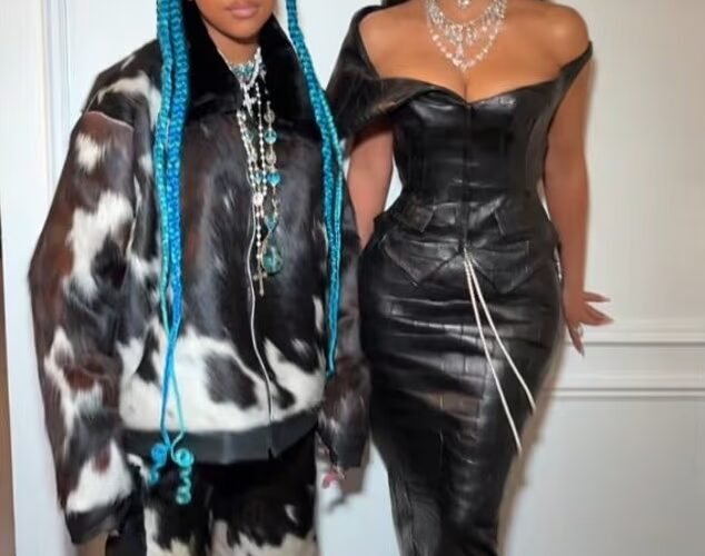 Kim Kardashian의 딸 North West(12세)가 어린이에게 적합하지 않은 ‘고위험 피어싱’으로 팬들을 놀라게 했습니다.