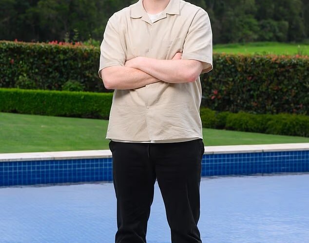 AngryGinge는 I’m A Celebrity… Get Me Out Of Here!에서 정글 활동을 하기 전 Coleen Rooney가 그에게 준 조언과 ‘사기꾼 증후군’에 대한 두려움을 공개합니다.