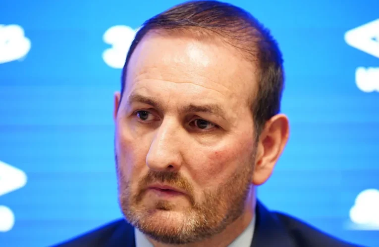 Thelwell은 ‘고품질 심판’을 원합니다