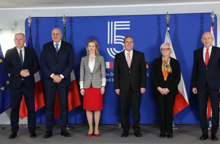 독일은 우크라이나가 사용할 무기를 미국으로부터 구매하기 위해 1억 5천만 유로를 제공합니다.