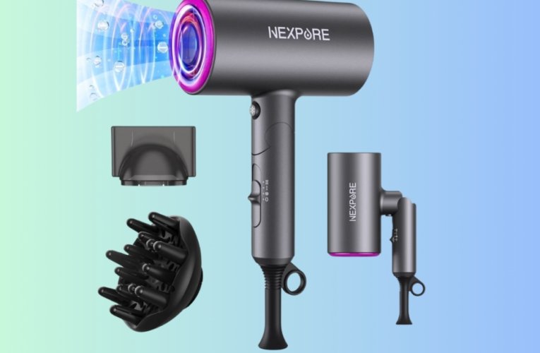 NEXPURE Ionic Hair Dryer는 월마트 거래에서 72% 할인되어 $24.99까지 할인됩니다.