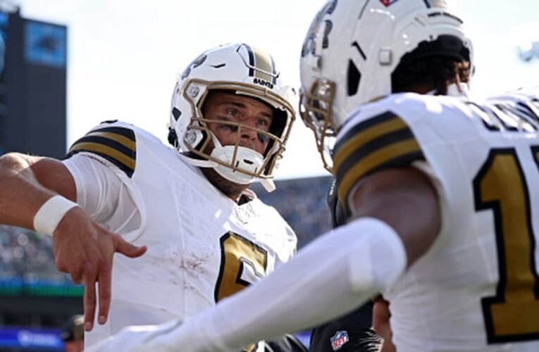 Dubs는 가슴 부상으로 인해 월요일 이글스와의 경기에 복귀할 수 있을지 의문입니다.