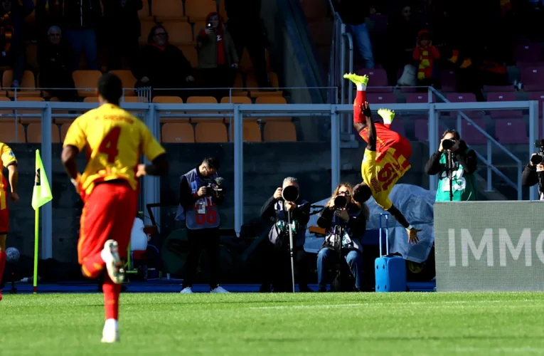 반다 뒤집기, 아담스 득점: 레세-토리노의 불타오르다