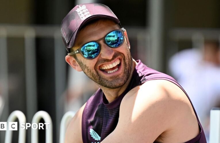 Ashes: Mark Wood와 Josh Hazlewood의 소식으로 잉글랜드의 기회가 높아졌습니다.