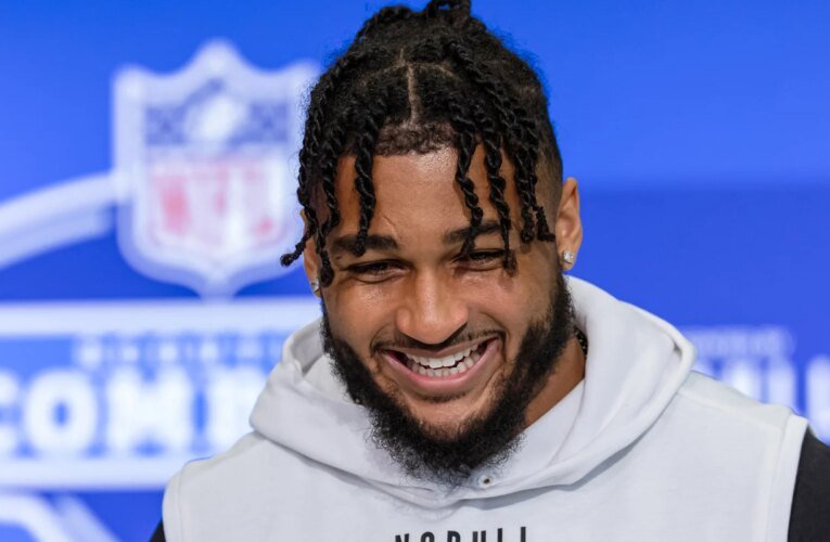 고(故) Marshawn Kneeland의 여자친구 Catalina Mancera, 첫 아이 임신, 카우보이들이 기념 기금 설립 | Catalina Mancera, 임신, Marshawn Kneeland, 임신 | 유명인 뉴스 및 가십 | 엔터테인먼트, 사진 및 비디오