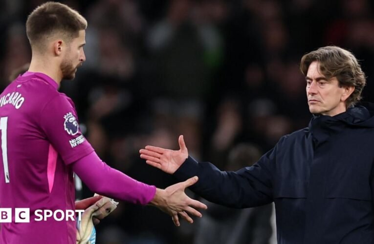 토마스 프랭크는 토트넘이 ‘팬 없이는 아무것도 아니다’라고 말했다.