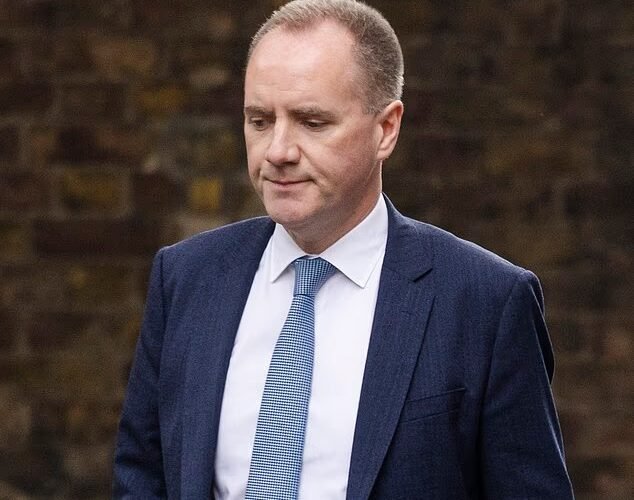 OBR은 기술적 오류로 인해 수년간 예산 문서를 유출할 수 있습니다.