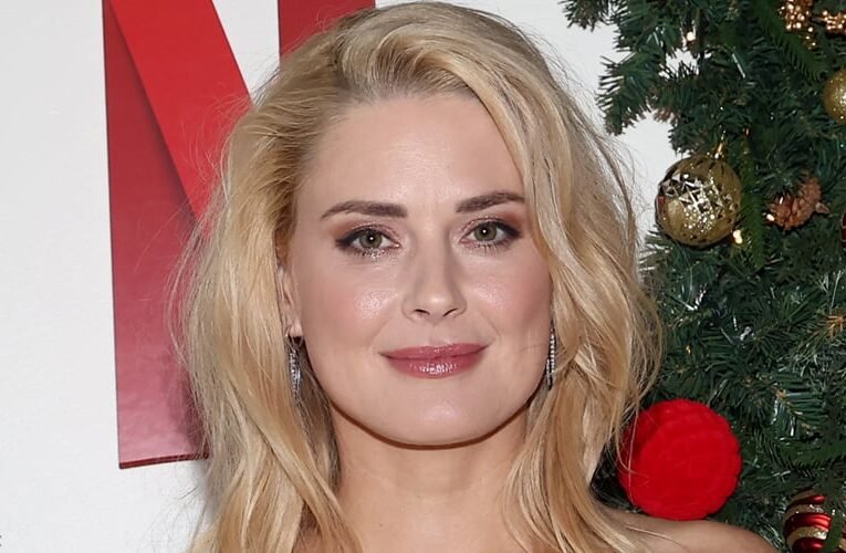 Alexandra Breckenridge, ‘버진 리버’ 시즌 7 채택 세부 정보, 허니문 플롯(독점) | Alexandra Breckenridge, 독점, 텔레비전, 버진 리버 | 유명인 뉴스 및 가십 | 엔터테인먼트, 사진 및 비디오